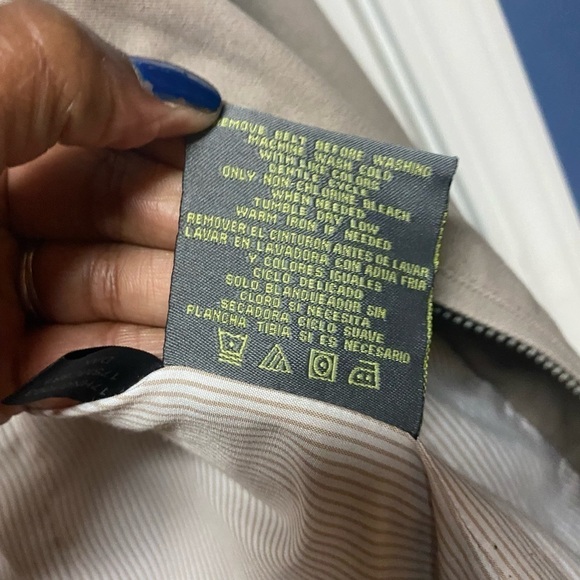 Kenneth Cole Womens Jacket Size Medium Beige Lined Zip Button. - Picture 9 of 9